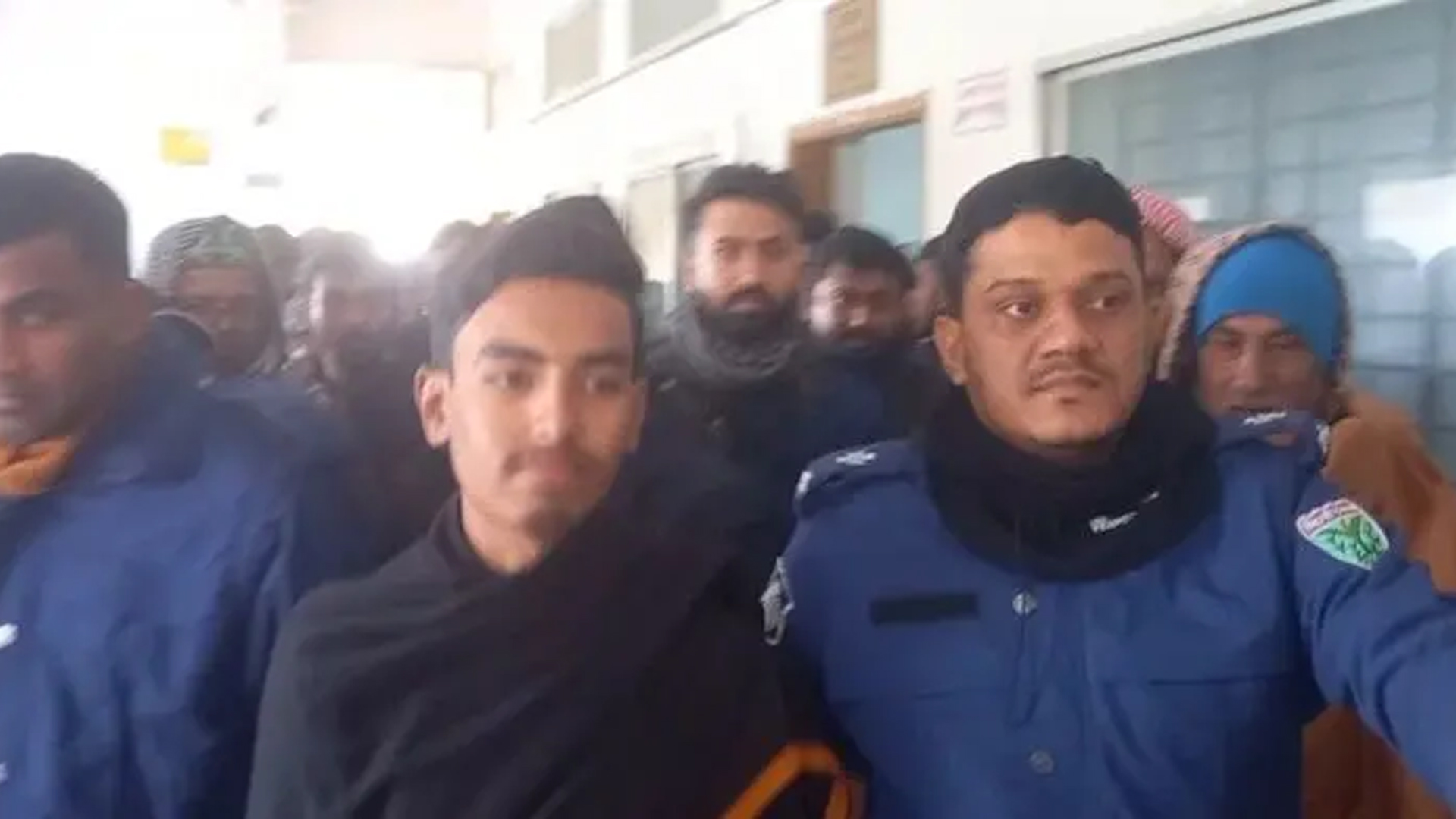 ৪০ লাখ টাকার ক্রিপ্টোকারেন্সি’ নিয়ে ভারত যান মাহদী হাসান