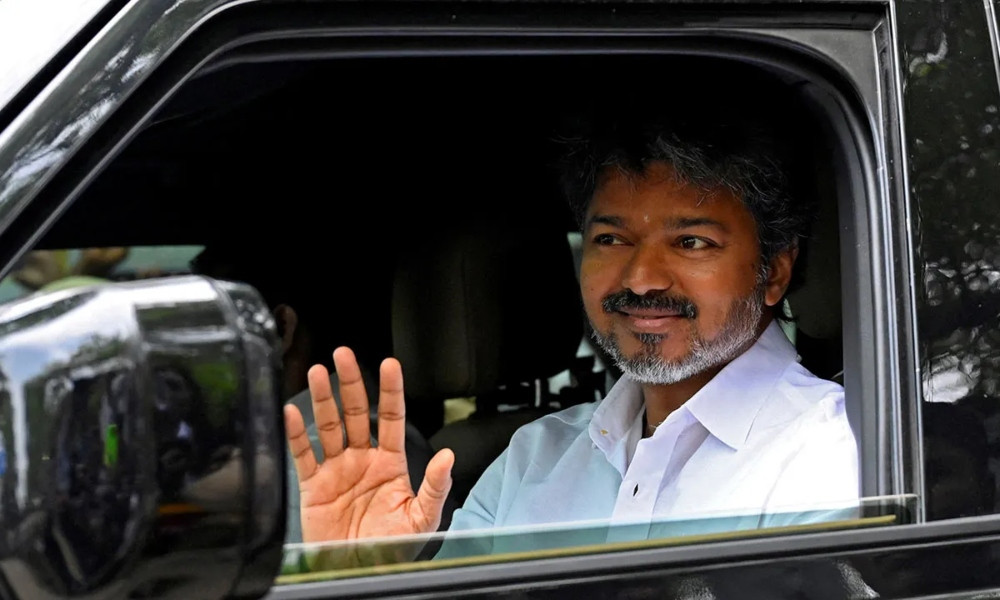 বিজয়ের মুখ্যমন্ত্রী হওয়া নির্ভর করছে একটি দলের উপর
