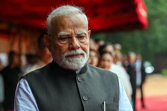 মোদির পতনের জল্পনা, ভারতের রাজনীতিতে উত্তেজনা